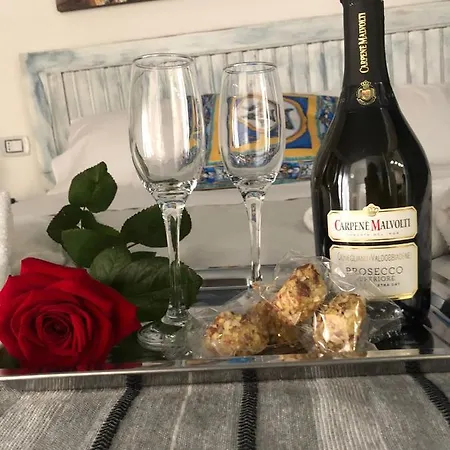 Nonno Peppe Accomodetion 3* باليرمو